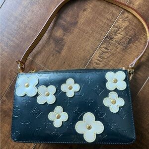 Black and Cream Floral Shoulder Bag